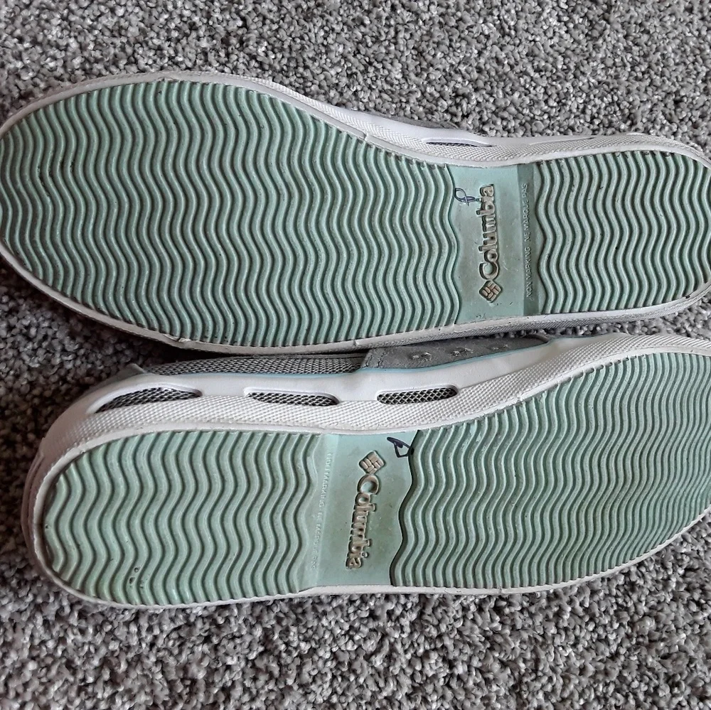 Columbia vent canvas slip on gray shoes women size 6.5